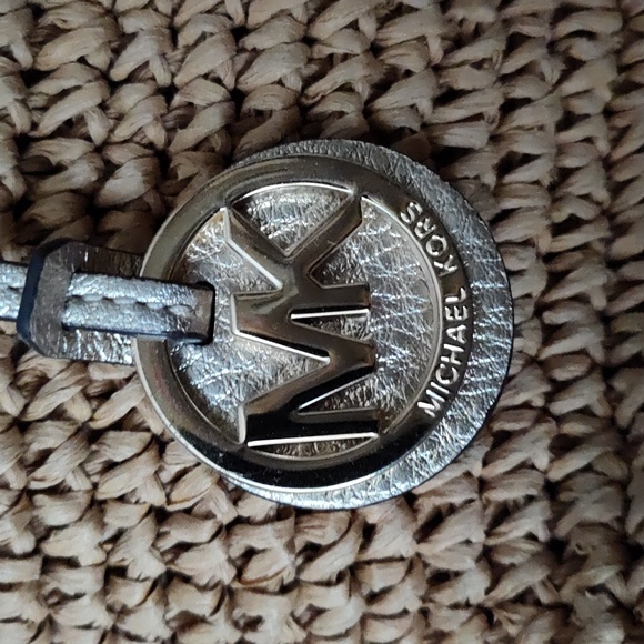 REDUCED Michael Kors Woven and Leather Tote - Picture 3 of 3